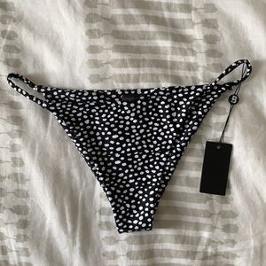 NWT Blackbough Swim Minimal Bottom